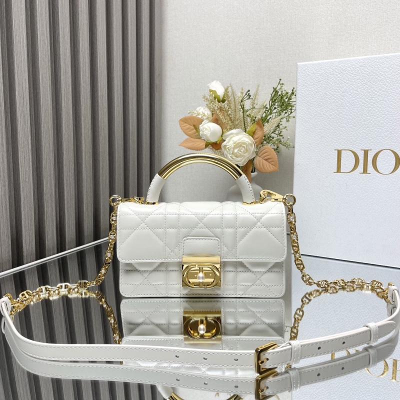 D*or top handle bags